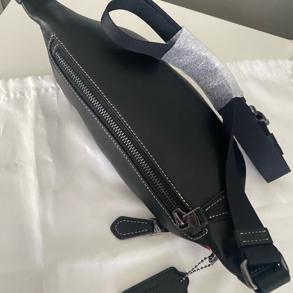 Disney X Coach Limited Edition Belt Bag and matching wallet - Picture 4 of 14